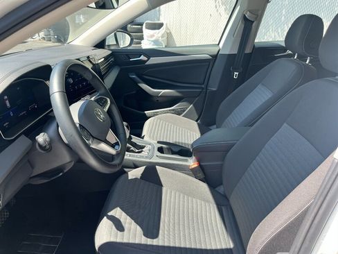 Used 2025 Volkswagen Jetta S FWD image 17