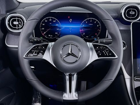 New 2026 Mercedes-Benz GLC 300 image 17