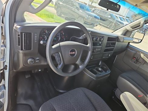 Used 2024 GMC Savana 2500 w/ Driver Convenience Package image 10