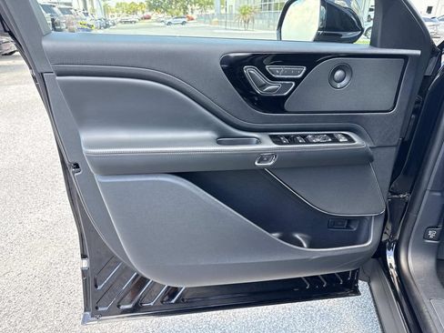 New 2026 Lincoln Aviator Reserve AWD/4WD image 19
