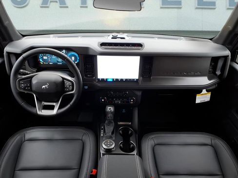 New 2025 Ford Bronco Badlands w/ Sasquatch Package image 7