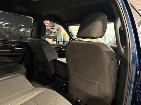 Used 2024 RAM 2500 Big Horn w/ Night Edition AWD/4WD image 15
