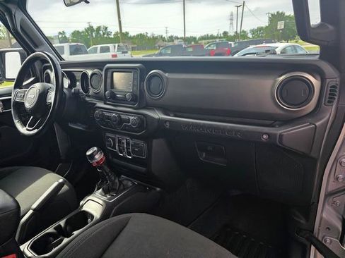 Used 2020 Jeep Wrangler Unlimited Sport S AWD/4WD image 23