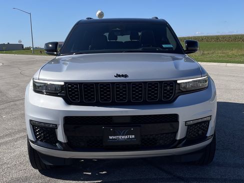 Used 2024 Jeep Grand Cherokee L Summit image 37