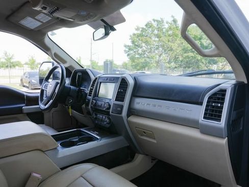 Used 2018 Ford F350 Lariat w/ Lariat Value Package AWD/4WD image 34