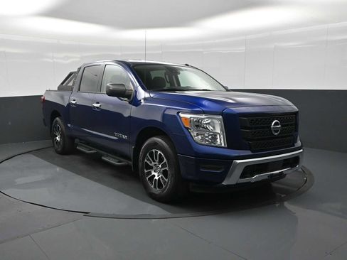 Used 2021 Nissan Titan SV w/ Accessory Utility Package AWD/4WD image 2