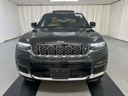 Used 2023 Jeep Grand Cherokee L Summit w/ Advanced Protech Group IV AWD/4WD image 3