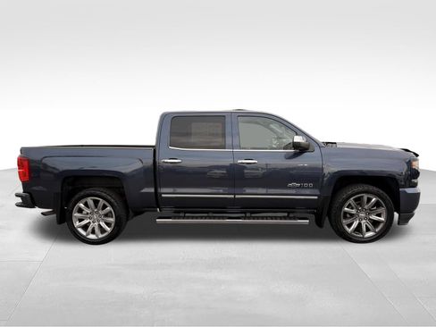 Used 2018 Chevrolet Silverado 1500 LTZ Z71 w/ Centennial Edition AWD/4WD image 4