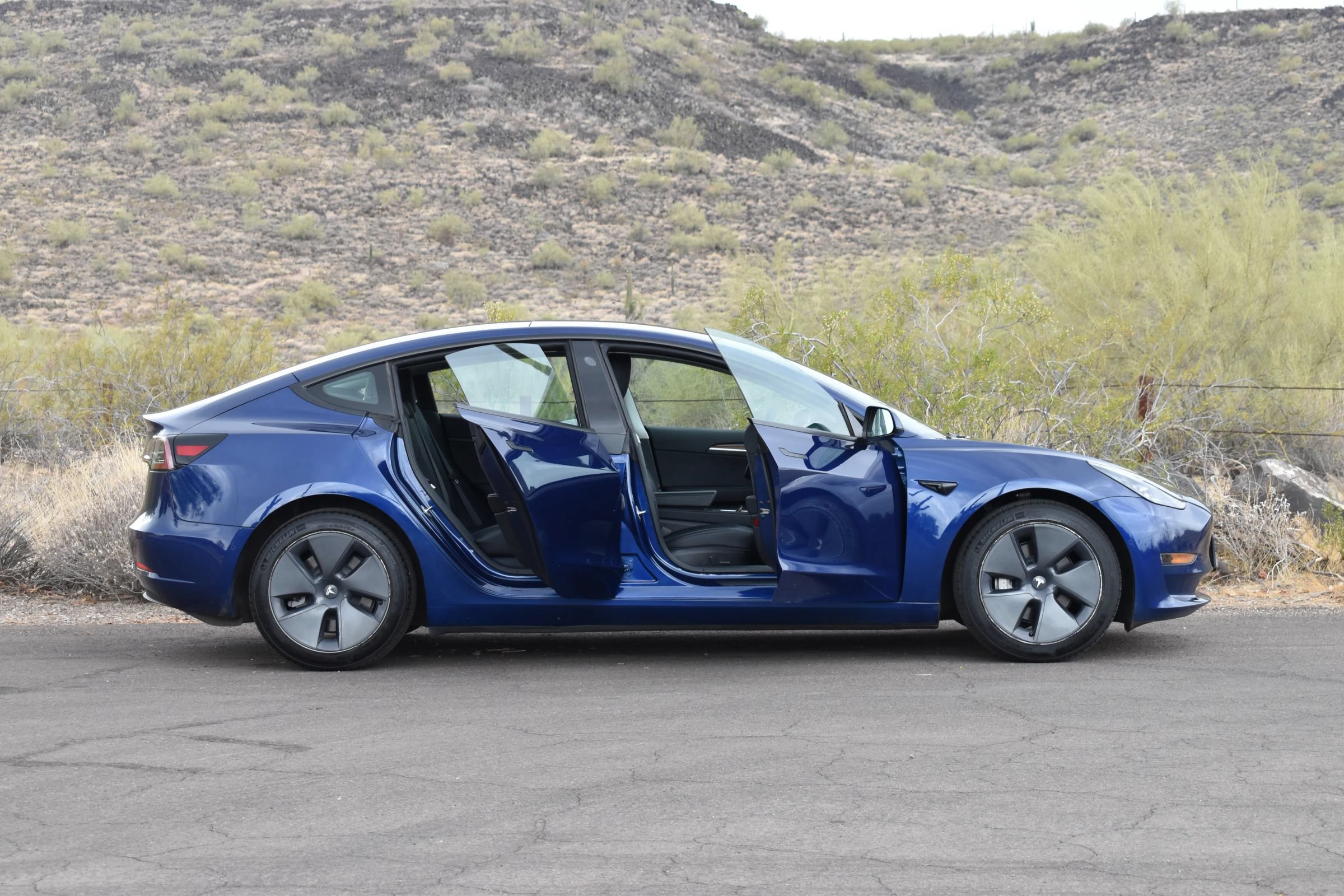 Used 2023 Tesla Model 3 Standard Range RWD image 7
