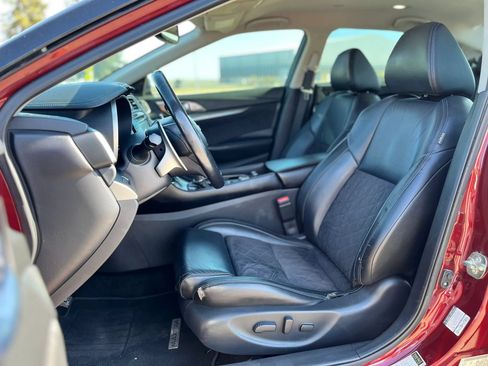 Used 2016 Nissan Maxima SR FWD image 10