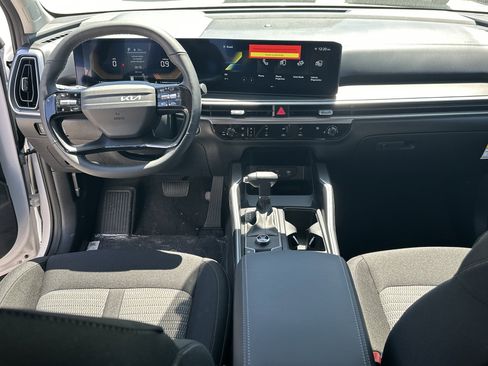 New 2026 Kia Sorento LX FWD image 15