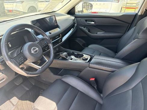Certified 2024 Nissan Rogue SL AWD/4WD image 11