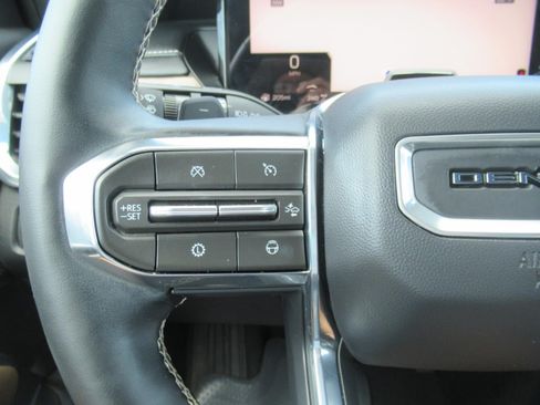 Used 2026 GMC Acadia Denali Ultimate AWD/4WD image 25