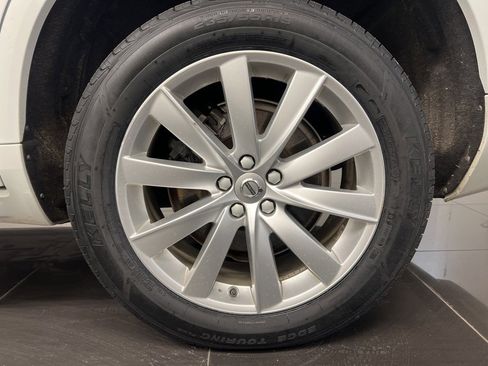 Used 2016 Volvo XC90 T6 Momentum w/ Momentum Plus Package image 7
