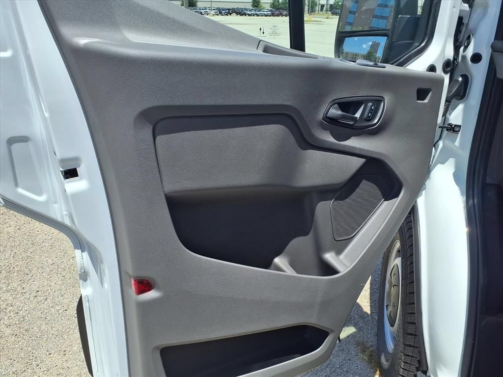 New 2026 Ford Transit 250 148 Medium Roof w/ Load Area Protection Package RWD image 22