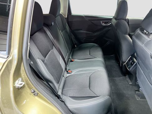Used 2023 Subaru Forester Premium AWD/4WD image 27