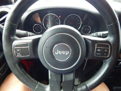 Used 2014 Jeep Wrangler Unlimited Sahara AWD/4WD image 24
