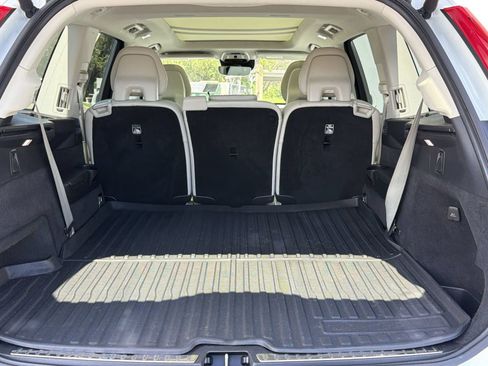 Used 2020 Volvo XC90 T6 Momentum AWD/4WD image 23