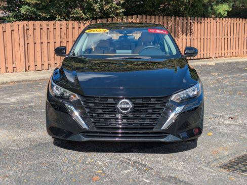 Certified 2024 Nissan Sentra SV w/ SV Premium Package image 2