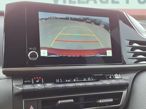 Used 2026 Toyota Camry SE image 18