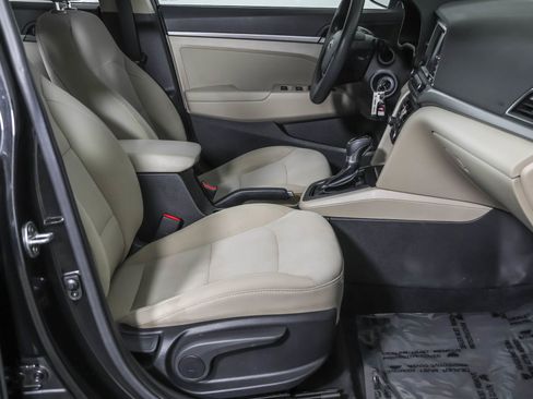 Used 2018 Hyundai Elantra SEL image 43