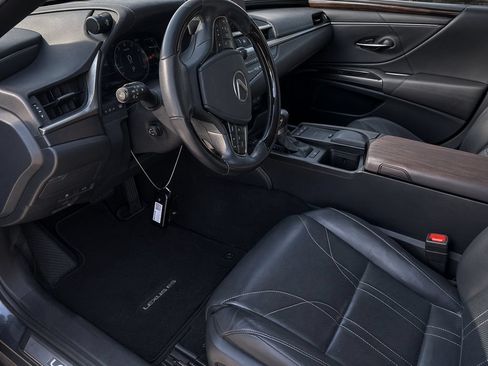 Used 2019 Lexus ES 350 w/ Accessory Package 2 FWD image 5