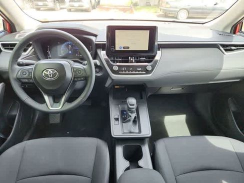 Certified 2026 Toyota Corolla Cross LE FWD image 20