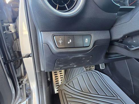 Used 2022 Kia Forte GT image 40