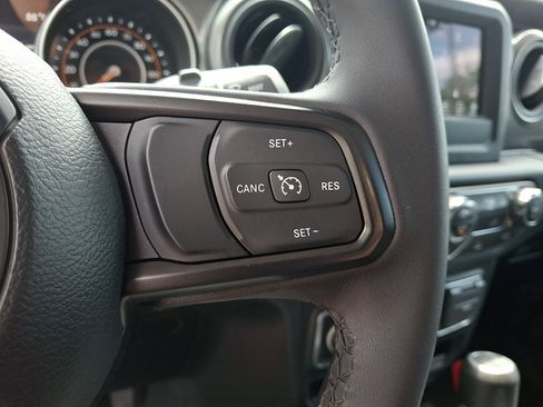 Used 2023 Jeep Wrangler Unlimited Sport AWD/4WD image 20