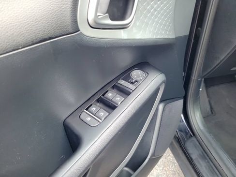 Used 2022 Kia Soul LX FWD image 16