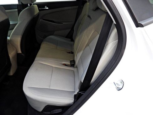 Used 2019 Hyundai Tucson SE image 10