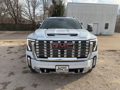 New 2026 GMC Sierra 2500 Denali w/ Denali Reserve Package image 9