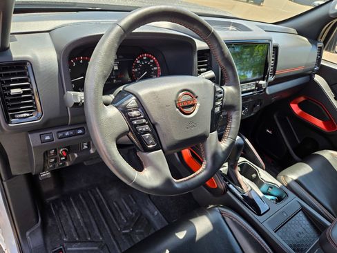 Used 2023 Nissan Frontier PRO-4X w/ Pro-4X Premium Package AWD/4WD image 18
