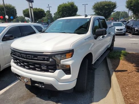 Used 2022 Chevrolet Silverado 1500 Custom RWD image 1