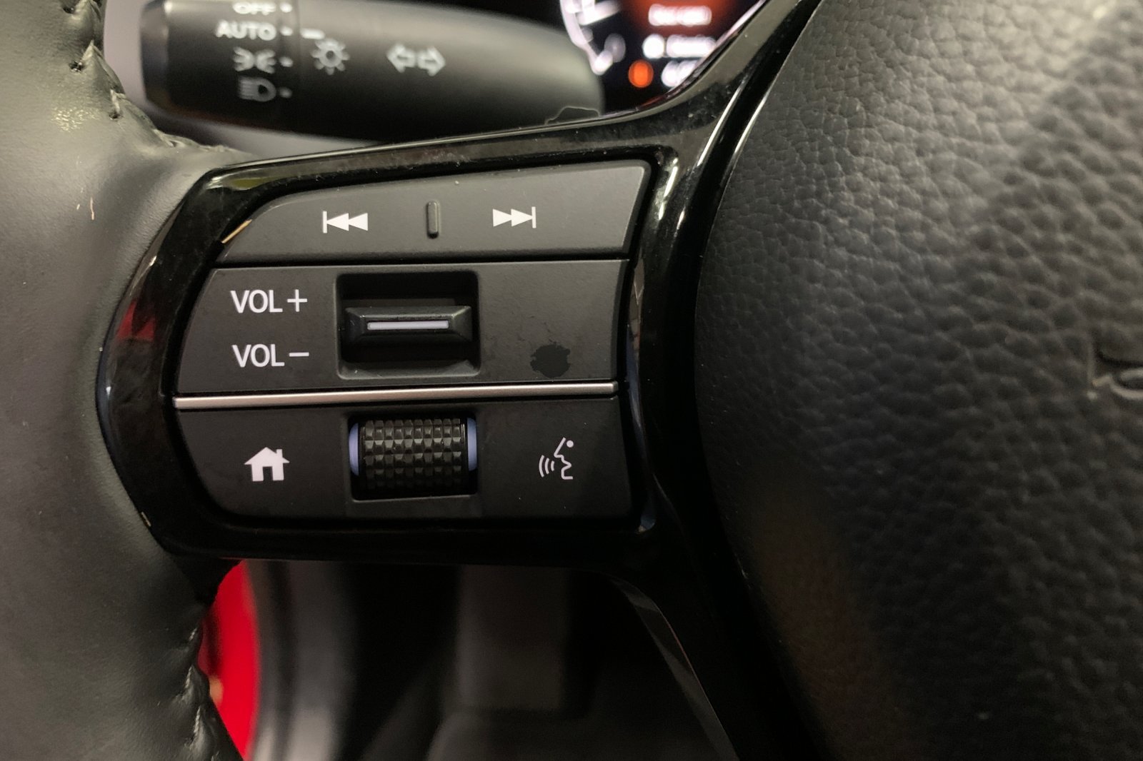 Used 2024 Honda HR-V EX-L image 29