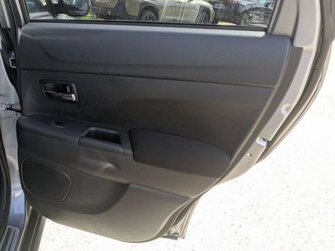 Used 2024 Mitsubishi Outlander Sport LE AWD/4WD image 36