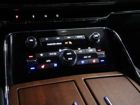 Used 2024 Lincoln Navigator L Black Label image 37