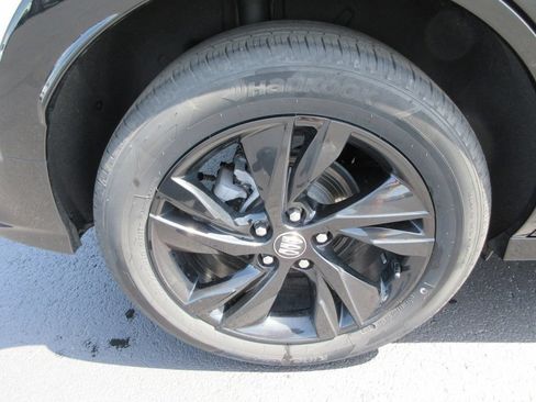 Certified 2024 Buick Encore GX Sport Touring w/ Comfort Package FWD image 9