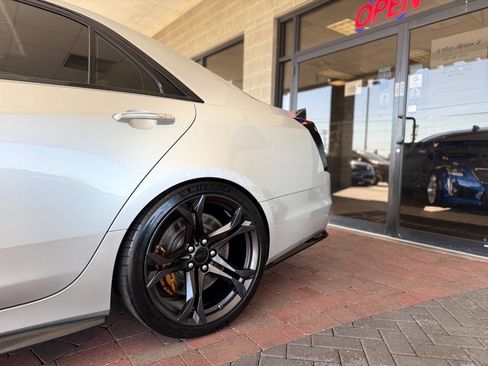 Used 2016 Cadillac CTS V w/ Luxury Package image 8