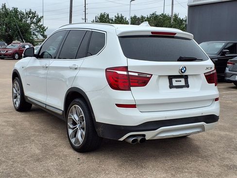 Used 2016 BMW X3 sDrive28i RWD image 2