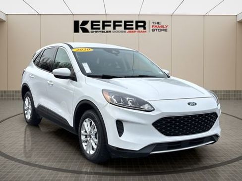 Used 2020 Ford Escape SE image 7