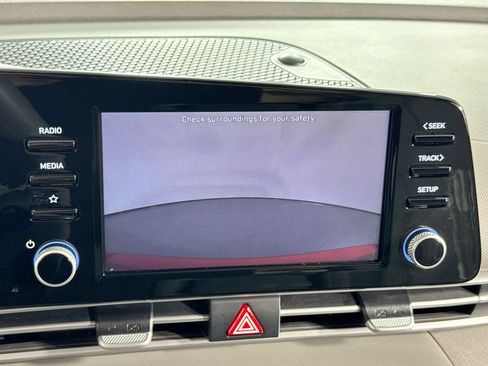 Used 2021 Hyundai Elantra SEL w/ Convenience Package FWD image 28
