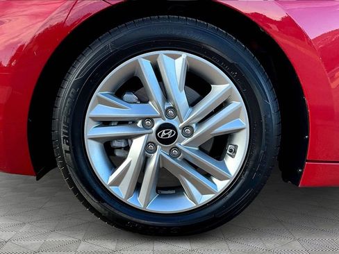 Used 2020 Hyundai Elantra SEL image 8