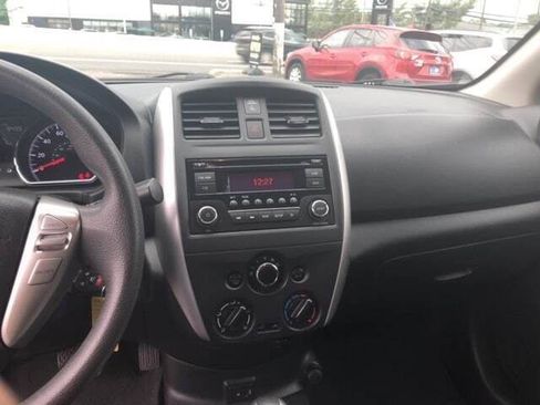 Used 2017 Nissan Versa SV FWD image 14
