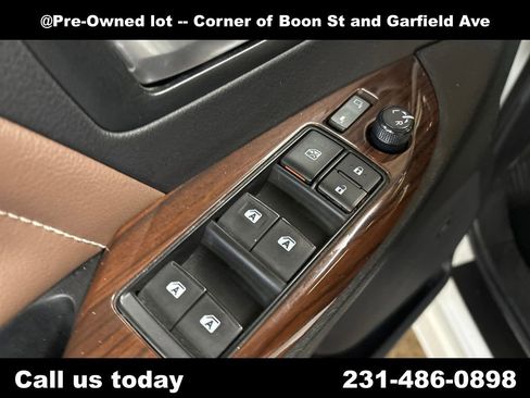 Used 2017 Toyota Sienna Limited image 15