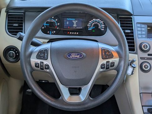 Used 2017 Ford Taurus SE image 13