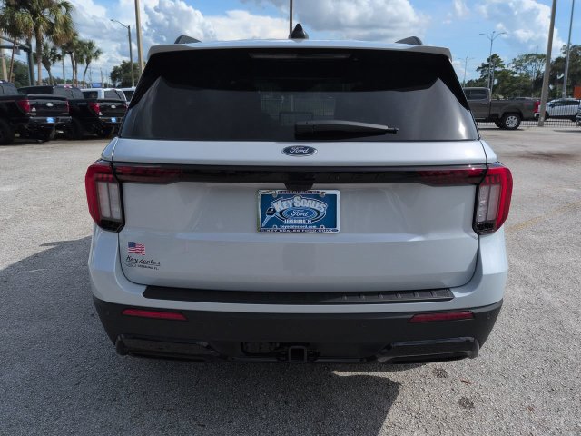 New 2026 Ford Explorer ST-Line w/ ST-Line Street Pack RWD image 6