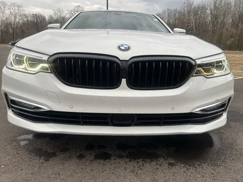Used 2018 BMW 530i image 2