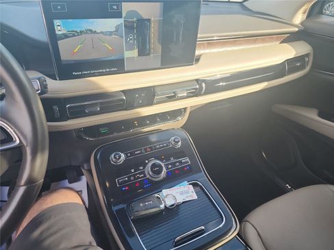 Used 2022 Lincoln Nautilus Reserve image 34