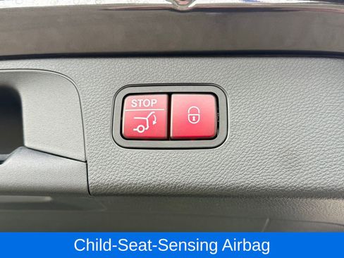 Used 2022 Mercedes-Benz GLC 300 4MATIC image 39